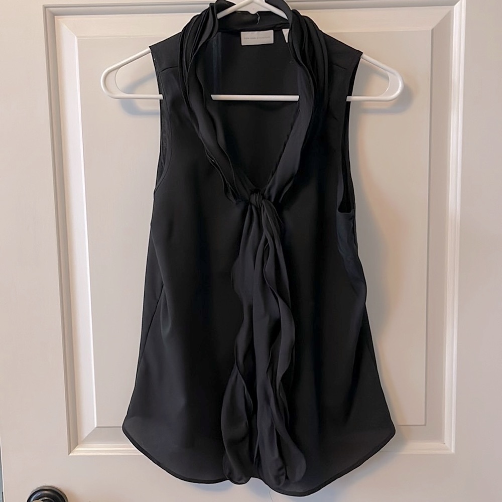 New York & Company Black Sleeveless Blouse, Small